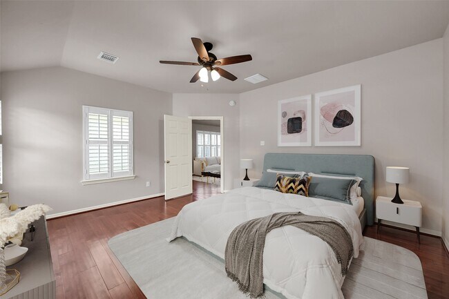 122 Snug Harbor Dr in Montgomery, TX - Building Photo - Building Photo