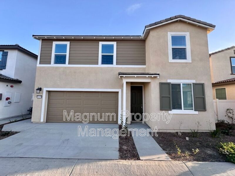 36988 Camino Spgs Ave in Murrieta, CA - Building Photo