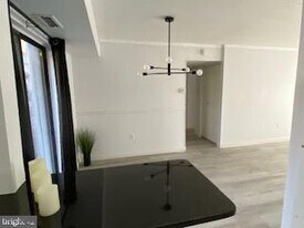 201 Hunter Ct in Evesham, NJ - Building Photo