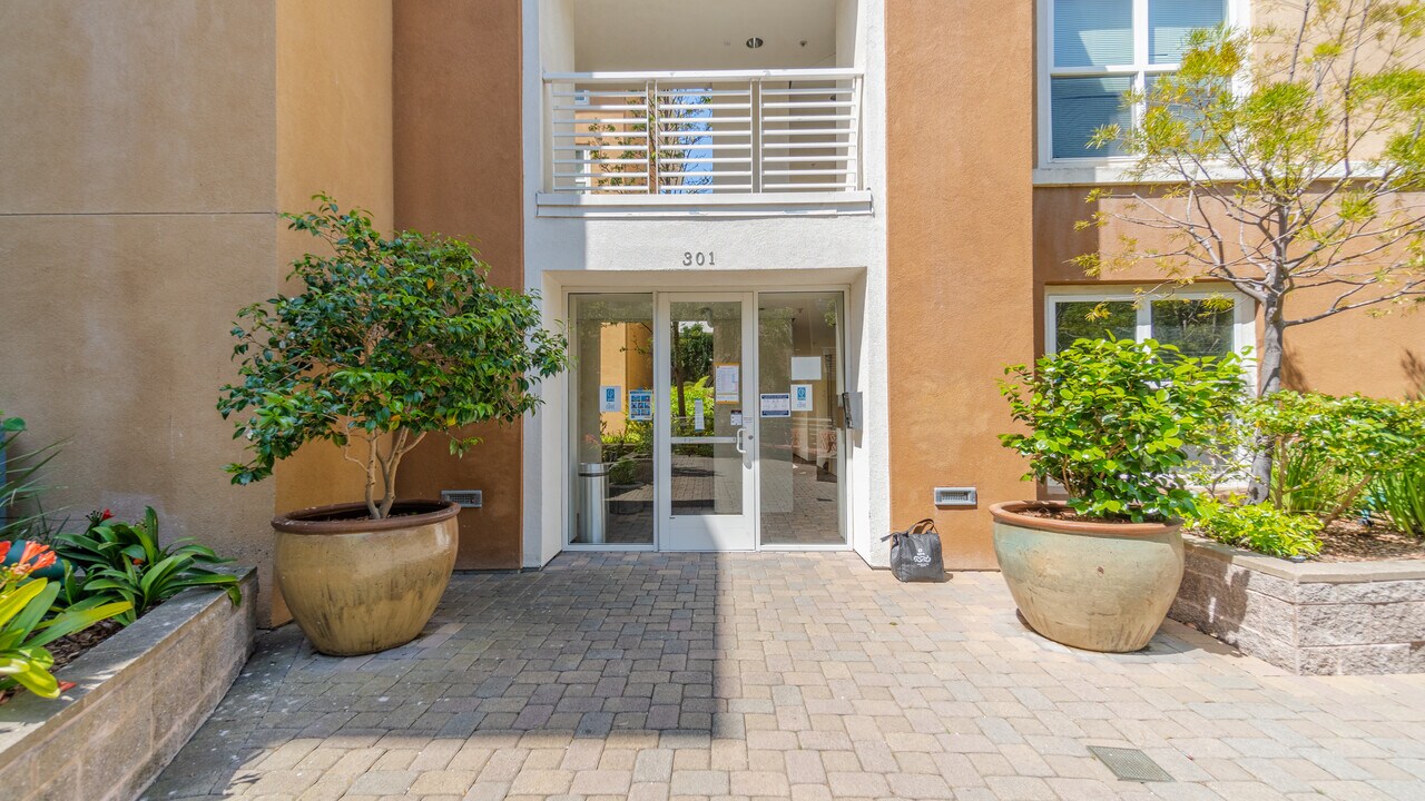 301 Crescent Ct, Unit 3111 in San Francisco, CA - Foto de edificio