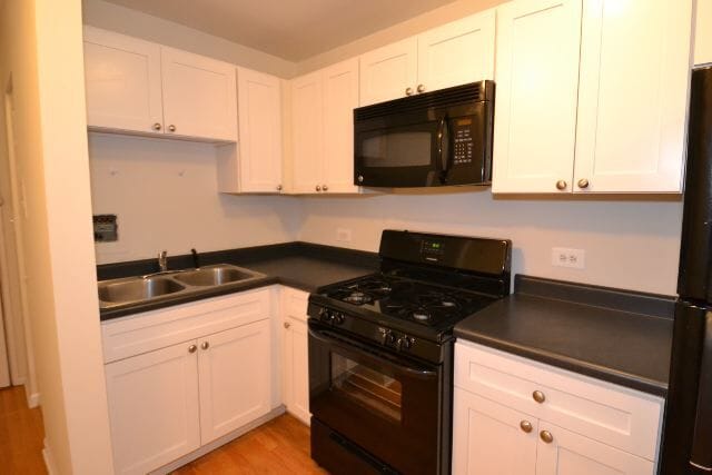 6954 N Sheridan Rd in Chicago, IL - Foto de edificio - Building Photo