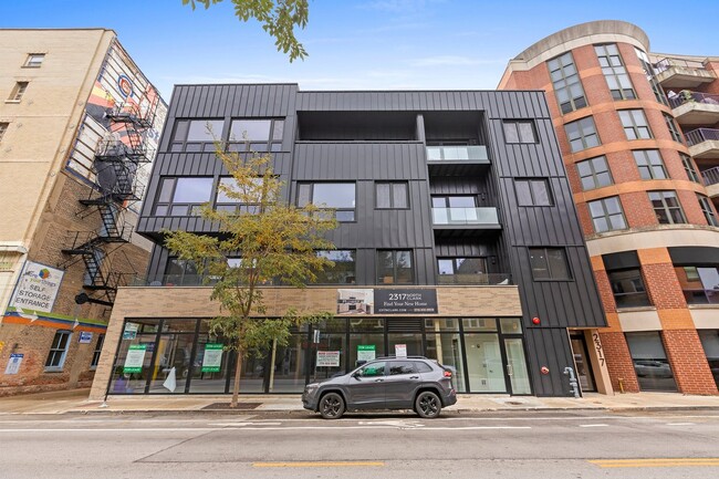 2256 N Clark St, Unit 406 in Chicago, IL - Foto de edificio - Building Photo