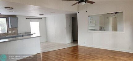 11931 Watergate Cir in Boca Raton, FL - Building Photo - Building Photo