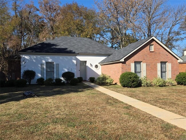 2230 Kingsbury Dr in Montgomery, AL - Building Photo - Building Photo