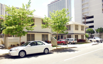 1825 Kahakai Dr in Honolulu, HI - Foto de edificio - Building Photo