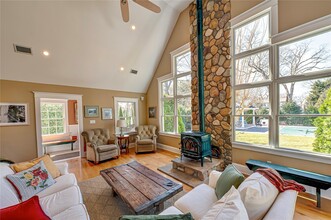 38 Circuit Rd in Bellport, NY - Building Photo - Building Photo