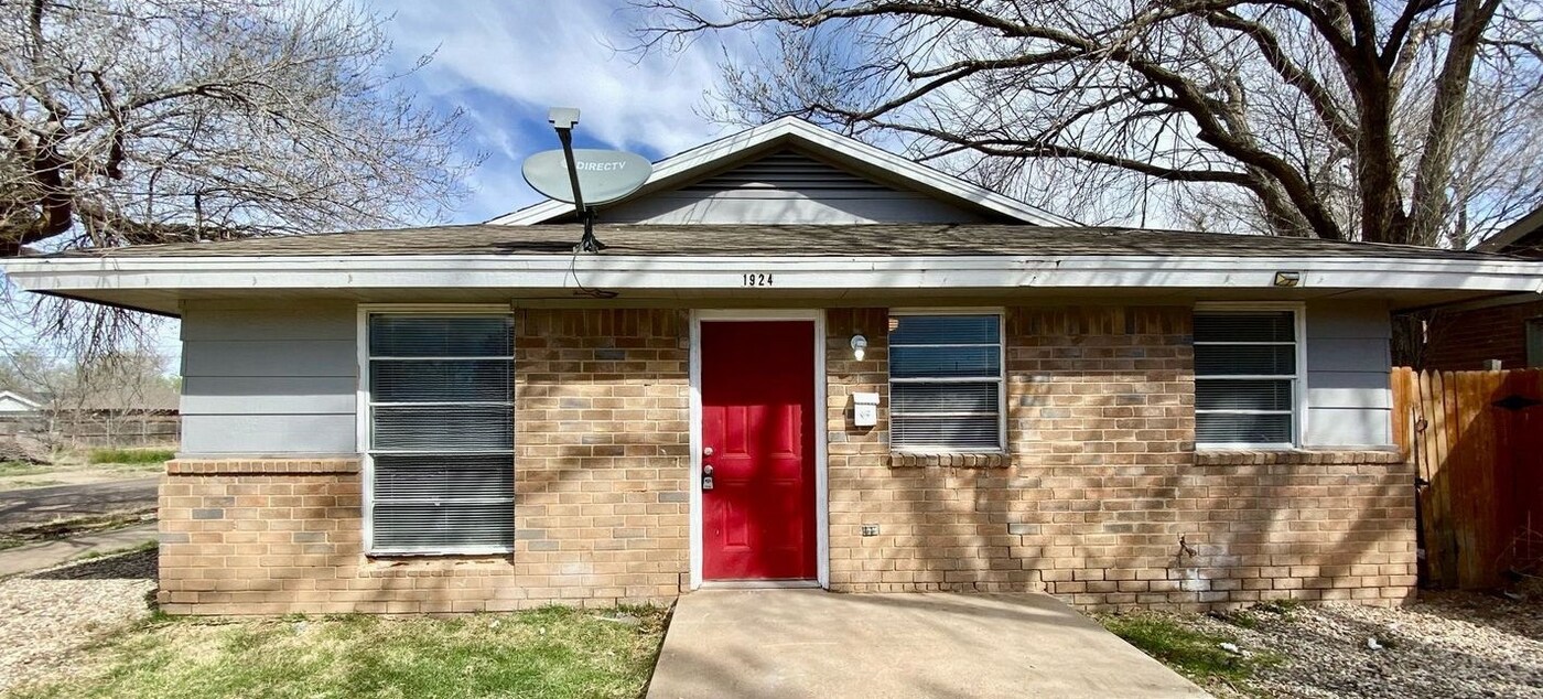 1924 16th St in Lubbock, TX - Foto de edificio