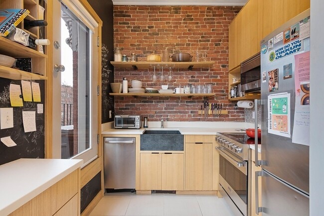 property at 608 Tremont St