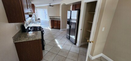 9429 Mock Heather St in Las Vegas, NV - Building Photo - Building Photo