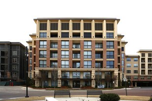 1105 Town Brookhaven Apartments in Atlanta, GA - Building Photo