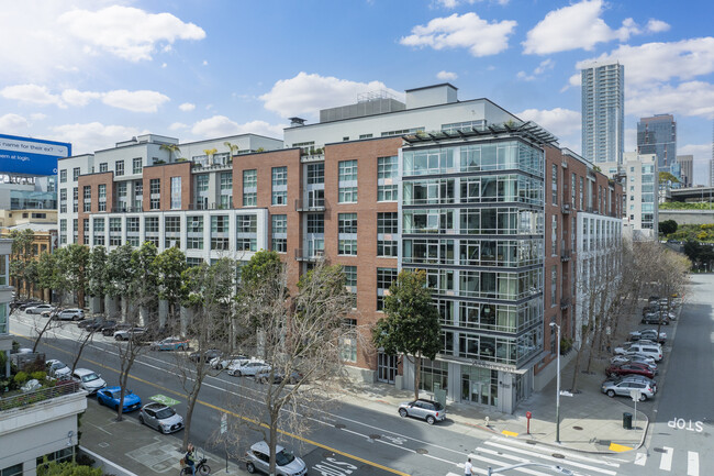 200 Brannan St in San Francisco, CA - Building Photo - Building Photo