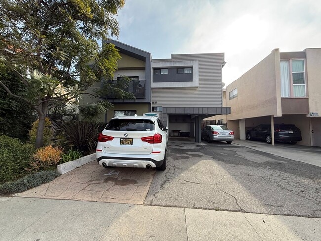12618 Pacific Ave, Unit 06 in Los Angeles, CA - Building Photo - Building Photo