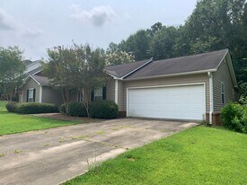 2705 Cunningham Ct in Opelika, AL - Building Photo