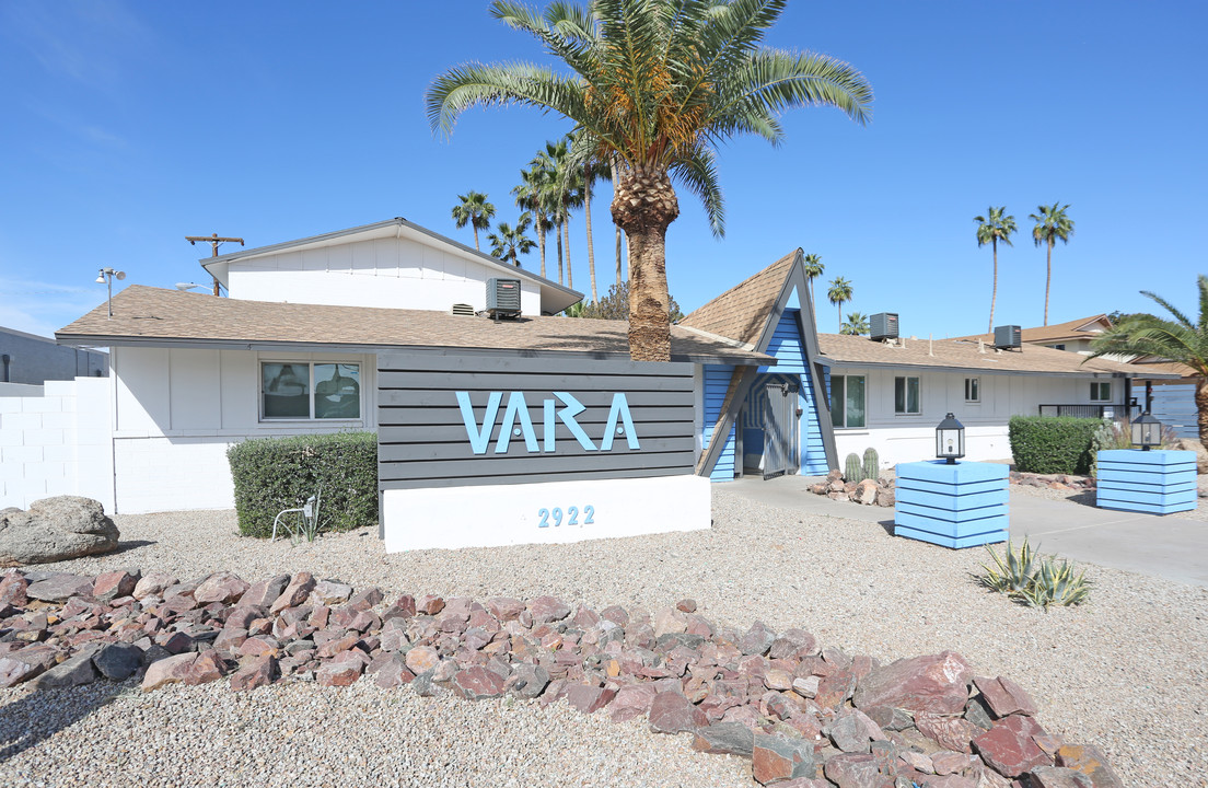 Vara in Phoenix, AZ - Building Photo