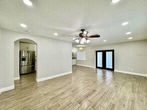 13014 Fennway Ridge Dr in Riverview, FL - Building Photo - Building Photo