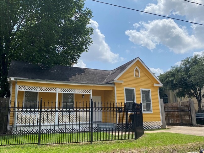 property at 1517 Summer St