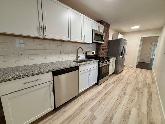 5017-5019 Wyandotte St in Kansas City, MO - Building Photo - Building Photo