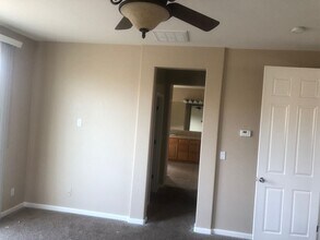 9369 Vintner Cir in Patterson, CA - Building Photo - Building Photo