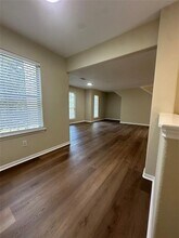 155 Binnacle Ct in Willis, TX - Building Photo - Building Photo