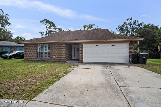property at 7650 Cranberry Ln S