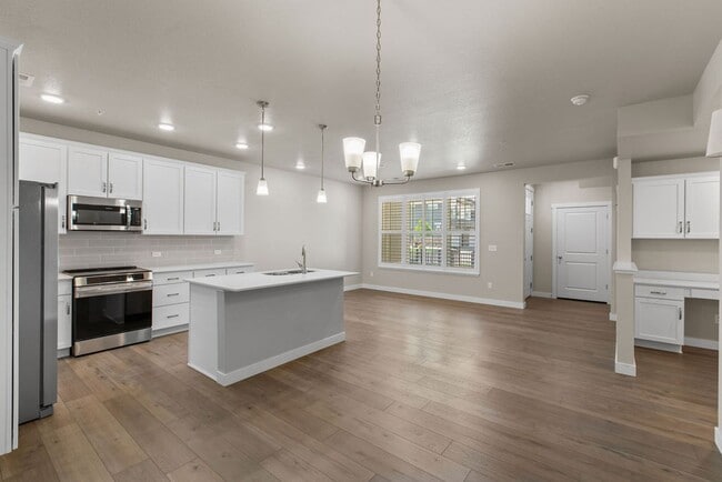 property at 4174 S Park Dr