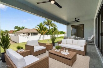 4303 NW 32nd Ln in Cape Coral, FL - Building Photo - Building Photo