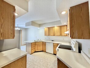 3204 Westminster Rd in Janesville, WI - Building Photo - Building Photo