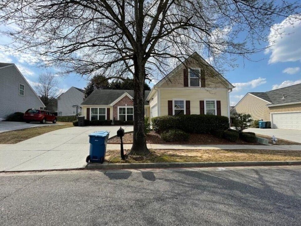 760 Franklin Mill Trace in Loganville, GA - Foto de edificio
