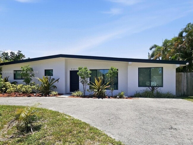 5001 NE 23rd Ave in Lighthouse Point, FL - Building Photo - Building Photo