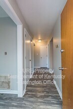 3736 Camelot Dr in Lexington, KY - Building Photo - Building Photo