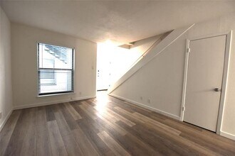 4033 Gilbert Ave in Dallas, TX - Building Photo - Building Photo