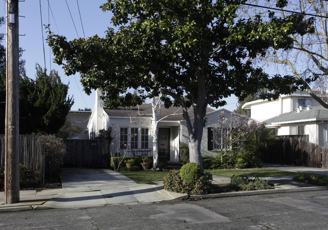 2150-2158 Williams St in Palo Alto, CA - Building Photo - Building Photo