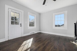 3806 Memorial Blvd in Kingsport, TN - Building Photo