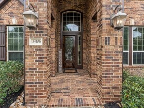 34106 Mill Creek Way in Pinehurst, TX - Building Photo - Building Photo