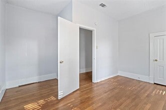516 Mill St in Denton, TX - Building Photo - Building Photo