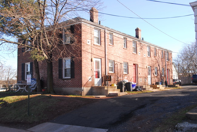 200 Comstock St in New Brunswick, NJ - Building Photo - Building Photo