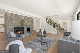 5805 Massachusetts Ave in Bethesda, MD - Building Photo - Building Photo