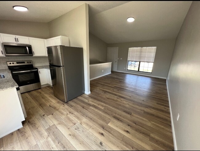 1350 Manuka Dr in O'Fallon, MO - Building Photo - Building Photo