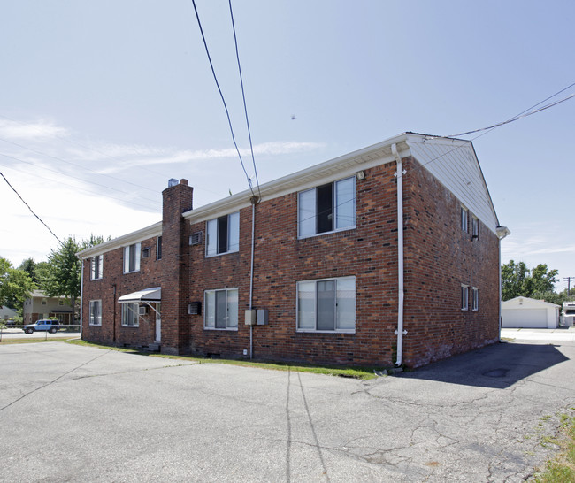 Taylor Street in St. Clair Shores, MI - Building Photo - Building Photo