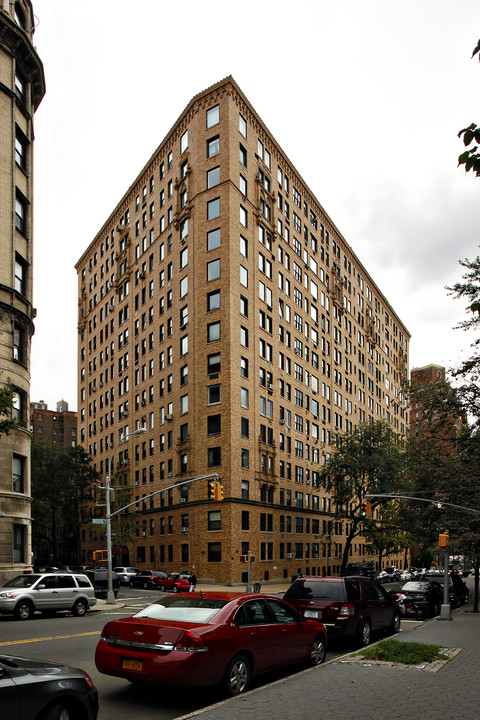 Riverside Tenants Corp in New York, NY - Foto de edificio