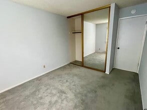 415 Piccadilly Pl in San Bruno, CA - Building Photo - Building Photo