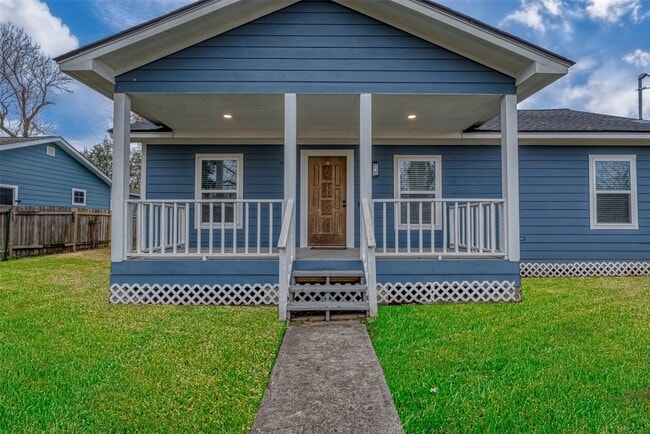 property at 6322 Victoria St