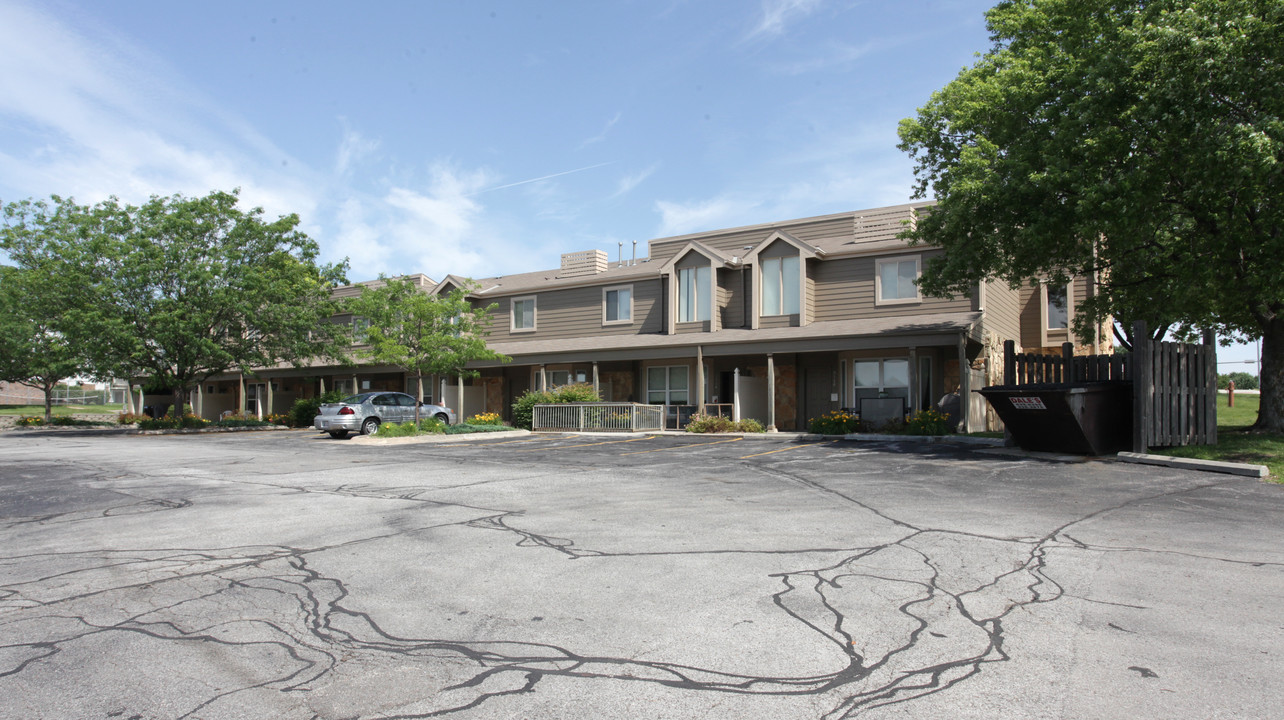 Thomasville Apartments in Omaha, NE - Foto de edificio