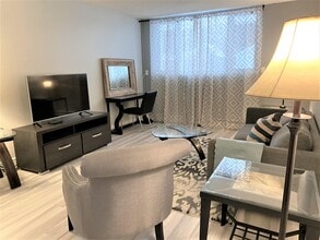 10735-10735-127 127 St NW in Edmonton, AB - Building Photo - Building Photo