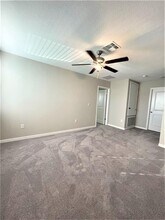 7048 Samuel Ivy Dr in Tampa, FL - Building Photo - Building Photo