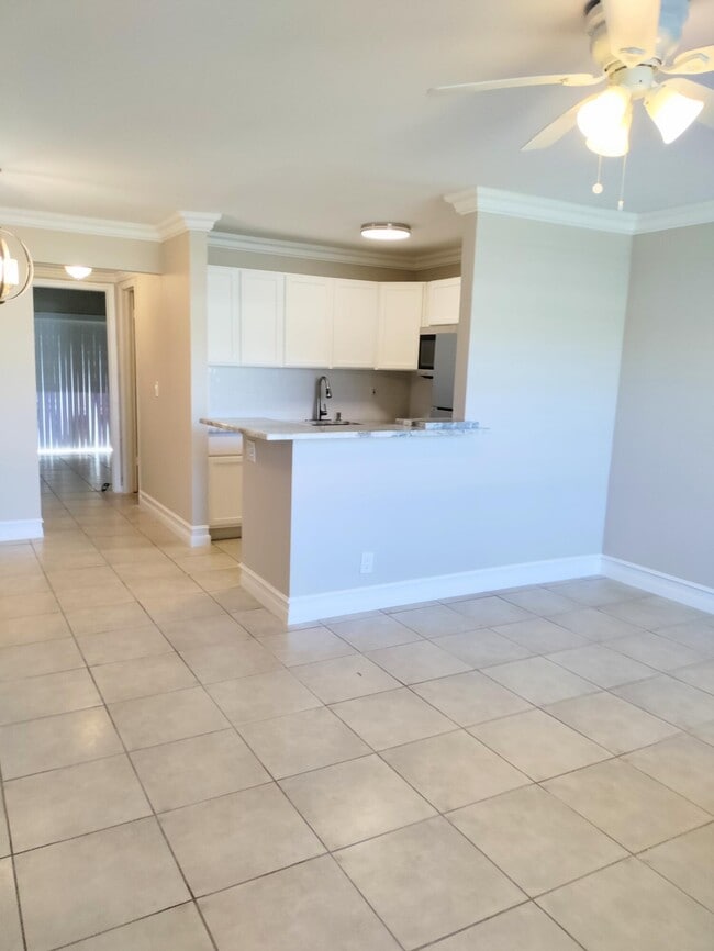 property at 740 Horizon W