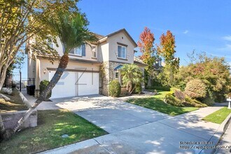 23689 Castle Rock in Mission Viejo, CA - Building Photo - Building Photo