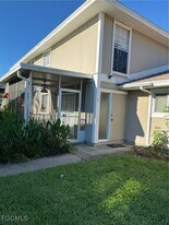 3276 Prince Edward Island Cir in Ft. Myers, FL - Building Photo