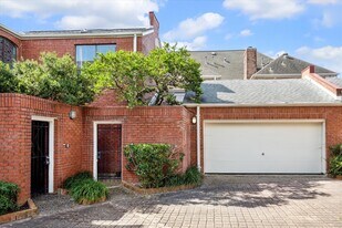 15 Rutgers Pl in Houston, TX - Building Photo