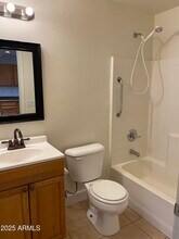 2526 W Ocotillo Rd in Phoenix, AZ - Building Photo - Building Photo